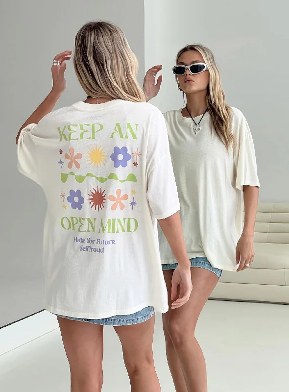 Fashionable Women's Outfit Keep An Open Mind Oversized Tee White