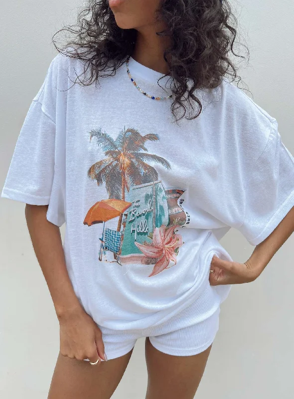 Women's Fashionable Attire For Work Vacay Oversized Tee White