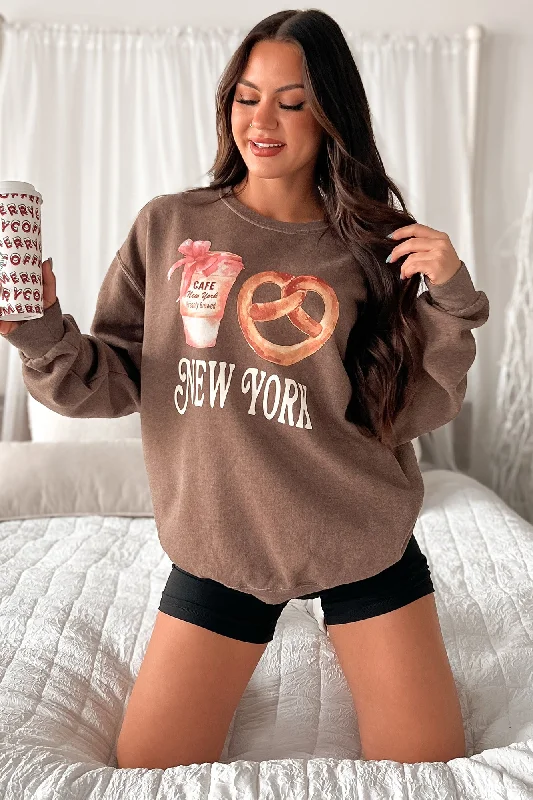 Fashionable Women's Wardrobe New York Necessities Graphic Sweatshirt (Coffee)