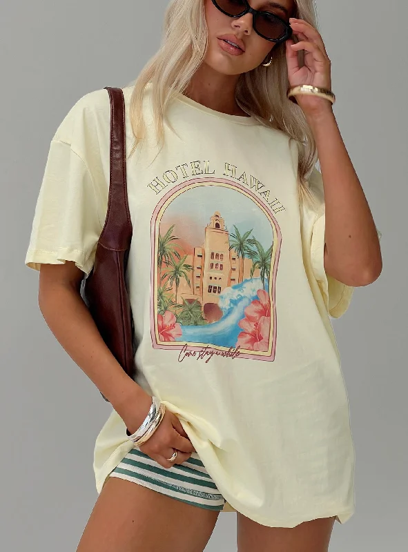 Women's Trendy Clothes Hotel Hawaii Oversized Tee Yellow