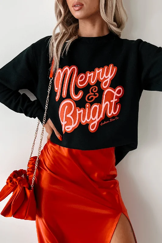 Sophisticated Women's Fashion Always "Merry And Bright" Graphic Sweatshirt (Black)