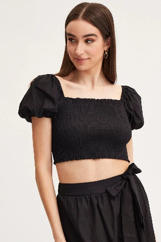 Women's Online Clothing Boutique Black Crop Top Short Sleeve