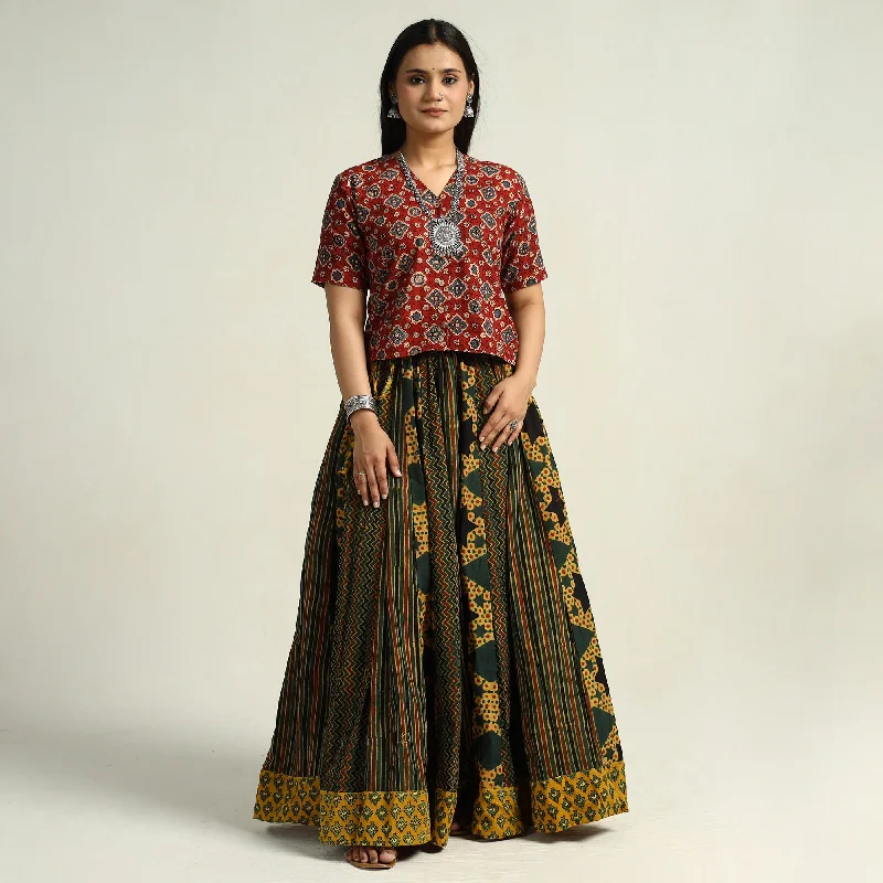 Women's Active Outfit For Fitness Multicolor - Kutch Block Printed 24 Kali Cotton Long Skirt 13