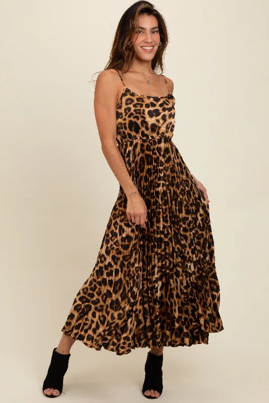 Modern Casual Clothing Brown Leopard Print Pleated Maxi Dress