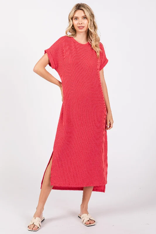 Women's Plus-Size Outfit Red Ribbed Short Sleeve Midi Dress