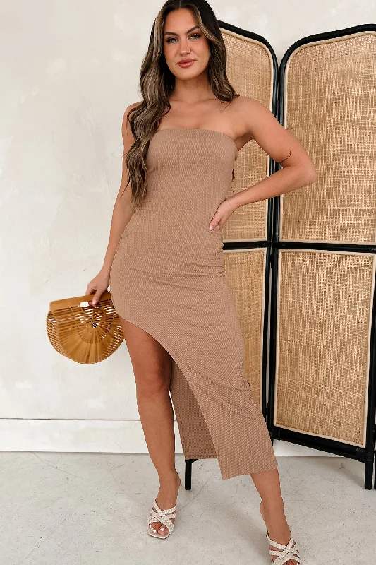 Women's Plus-Size Casual Outfit Symptoms Of Love Textured Strapless Maxi Dress (Classic Beige)