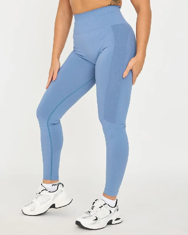 Elegant Women's Clothing Evolve Seamless Leggings