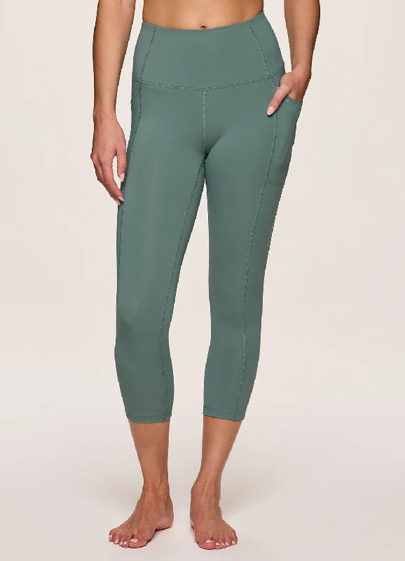 Chic Casual Style Tech Flex Ultra Hold Capri