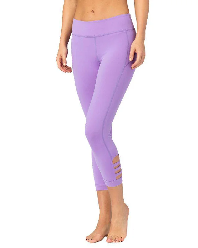 Women's Plus-Size Apparel Top Notch Yoga Capri